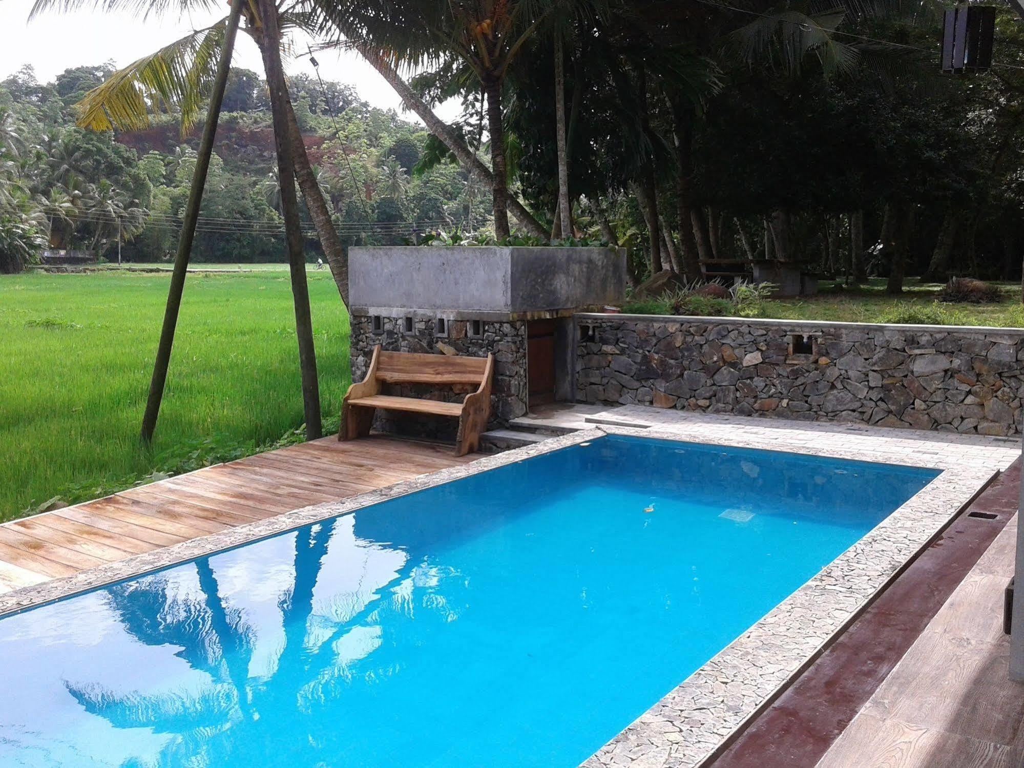 Leisure Land Bed & Breakfast 3*